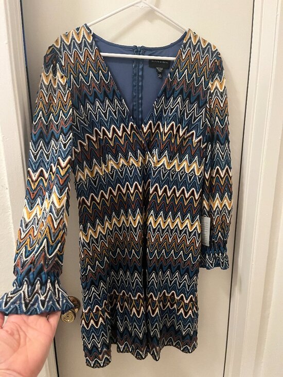 Donna Morgan Dresses & Skirts - Donna Morgan Chevron dress, Size 14